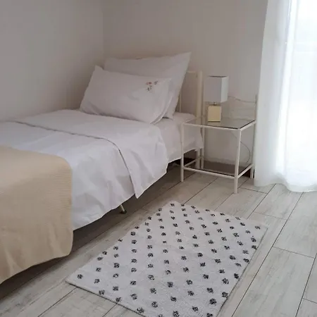 With A Swimming Pool Stari Grad, Hvar - 22629 דירה