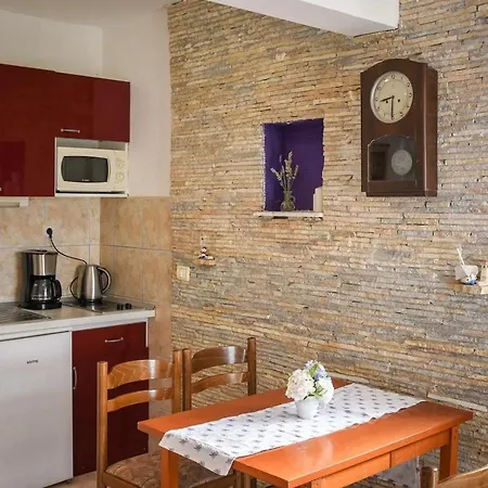公寓 With A Swimming Pool Stari Grad, Hvar - 22629