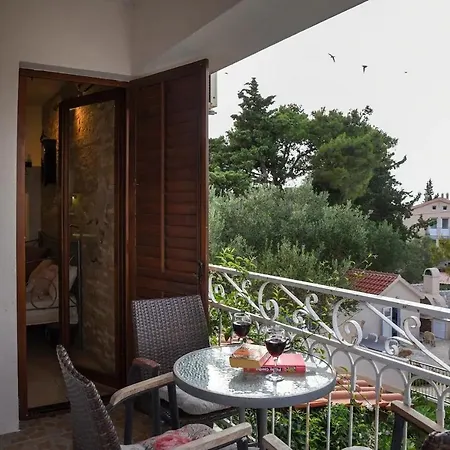 With A Swimming Pool Stari Grad, Hvar - 22629 דירה *