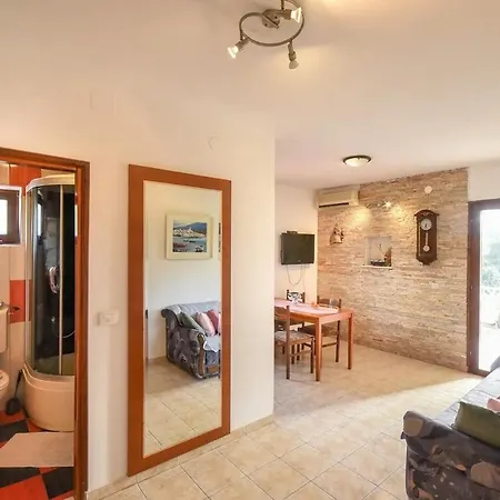 公寓 With A Swimming Pool Stari Grad, Hvar - 22629