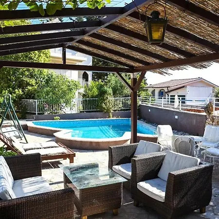 With A Swimming Pool Stari Grad, Hvar - 22629 דירה